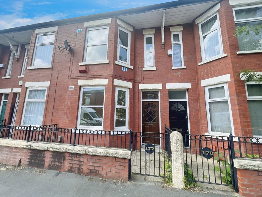 2 bedroom Mid Terrace House for sale