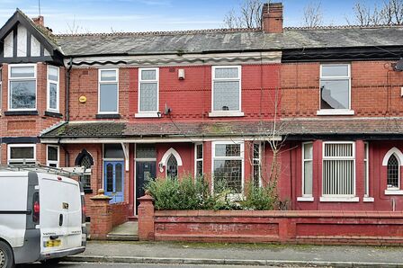 3 bedroom Mid Terrace House for sale