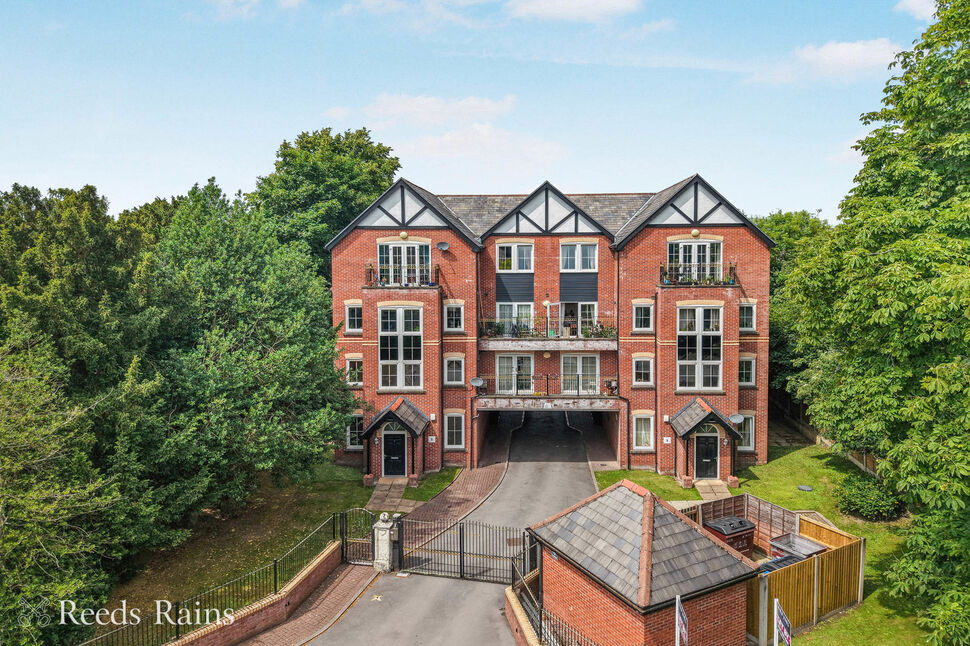 2 bedroom  Flat for sale