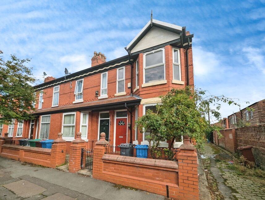 Main image of 2 bedroom End Terrace House for sale, Alexandra Avenue, Manchester, Greater Manchester, M14