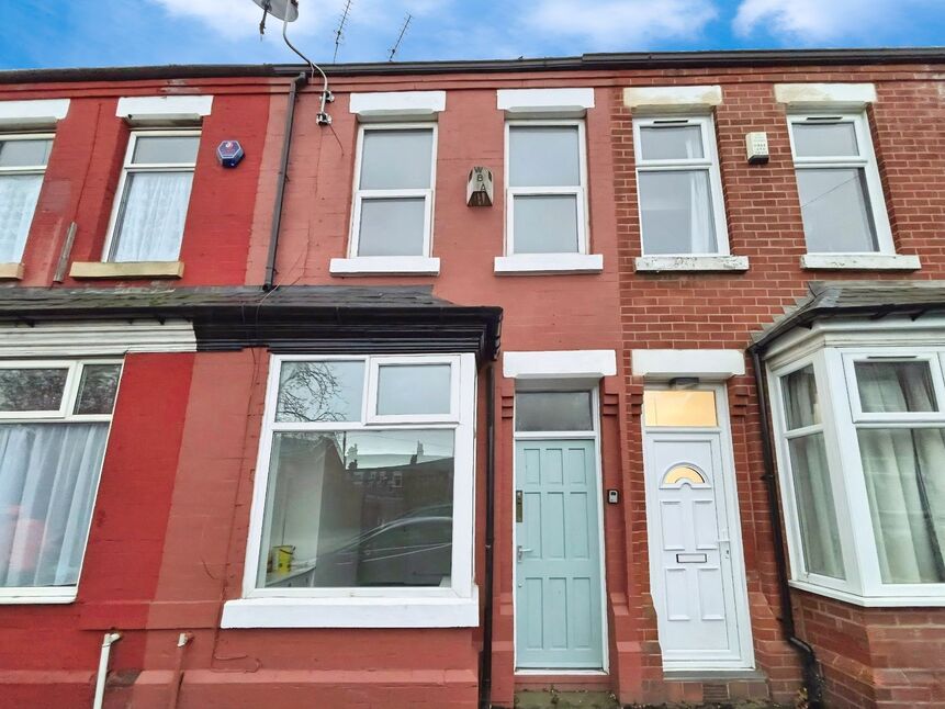 2 bedroom Mid Terrace House for sale