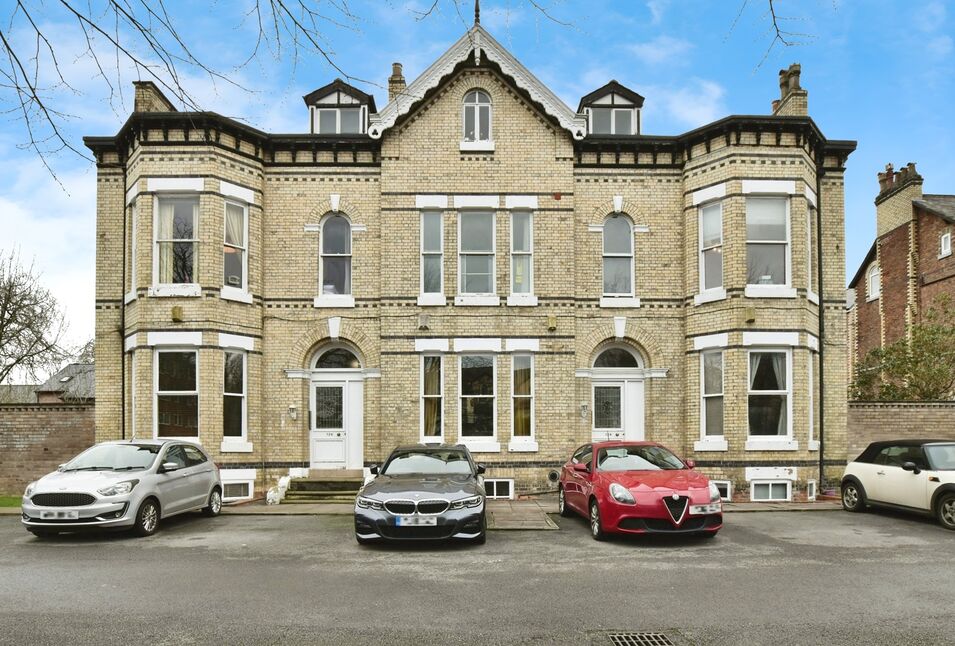 Main image of 2 bedroom Flat for sale, Palatine Road, Manchester, Greater Manchester, M20