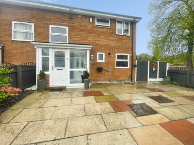 Redmere Grove, 3 bedroom End Terrace House for sale, &pound;325,000