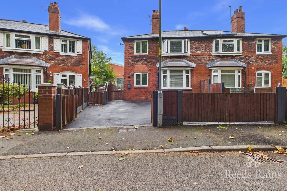 Main image of 3 bedroom Semi Detached House for sale, Green End Road, Manchester, Greater Manchester, M19