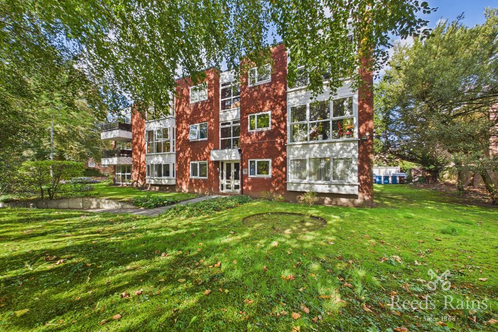 Main image of 2 bedroom Flat for sale, Wilbraham Road, Manchester, Greater Manchester, M16