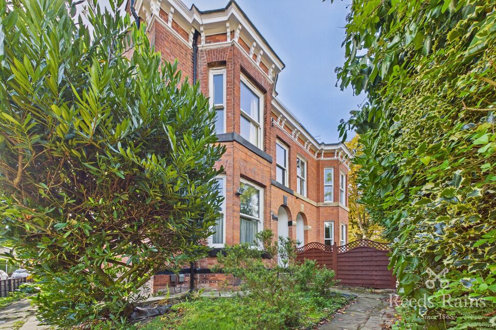 2 bedroom Flat to rent