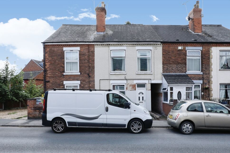 3 bedroom Mid Terrace House for sale, Newcastle Avenue, S80 £120,000