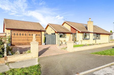 Guildway, 4 bedroom Detached House for sale, £475,000