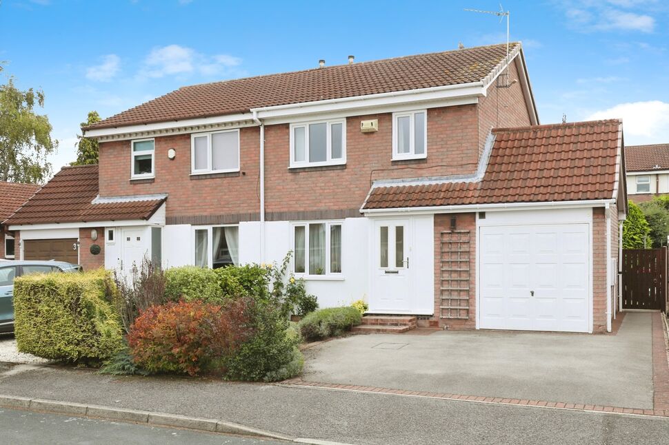 3 bedroom Semi Detached House for sale