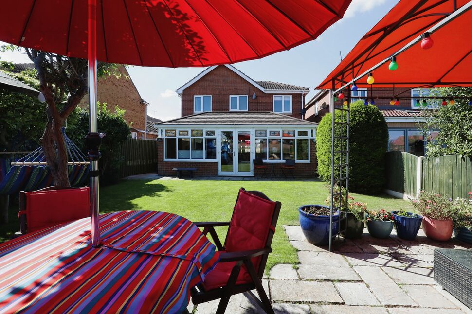 5 bedroom Detached House for sale, Pinfold Drive, CarltoninLindrick, S81 £290,000