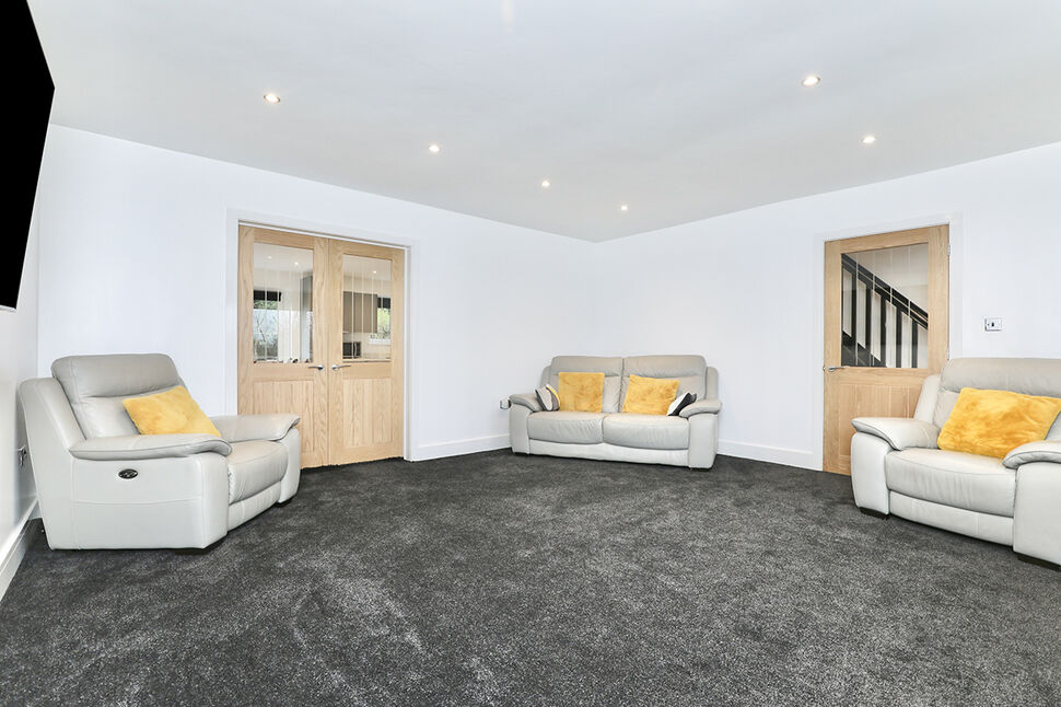 3 bedroom Detached House for sale, Ivanhoe Road, Thurcroft, S66 £250,000