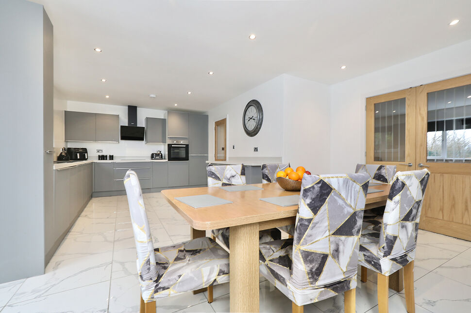 3 bedroom Detached House for sale, Ivanhoe Road, Thurcroft, S66 £250,000