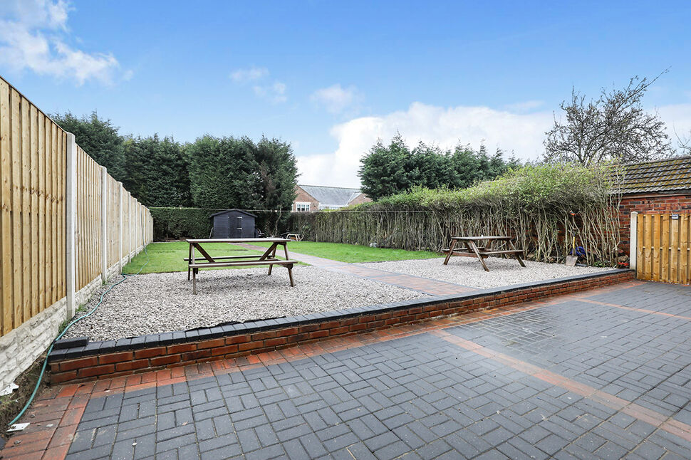 3 bedroom Detached House for sale, Ivanhoe Road, Thurcroft, S66 £250,000