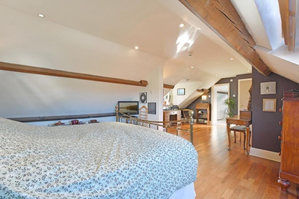 5 bedroom Detached House to rent, Crowgate, South Anston, S25 £2,000 pcm