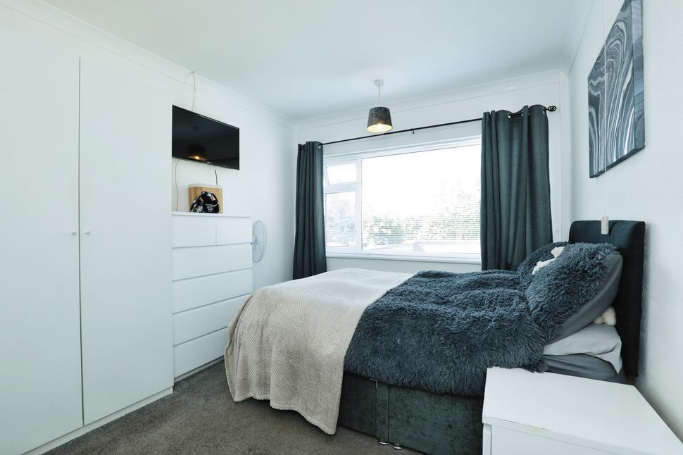 3 bedroom Detached Bungalow for sale, Ivanhoe Road, Thurcroft, S66 £