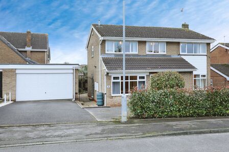 Nemesia Close, 4 bedroom Detached House for sale, £400,000