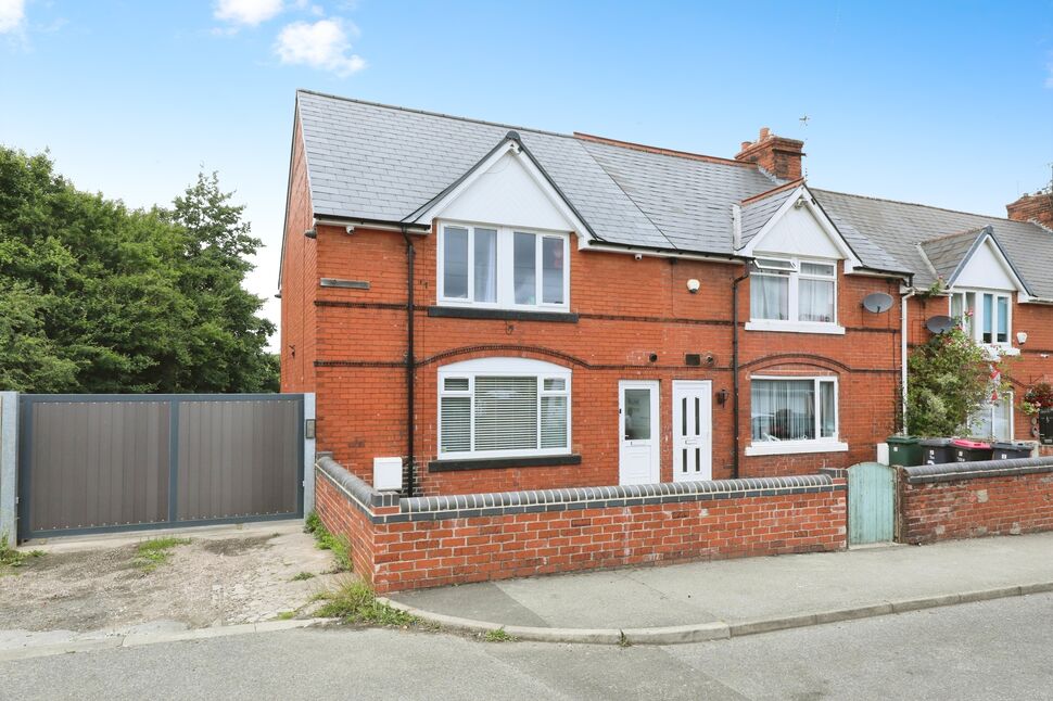 Main image of 3 bedroom End Terrace House for sale, South Street, Dinnington, South Yorkshire, S25