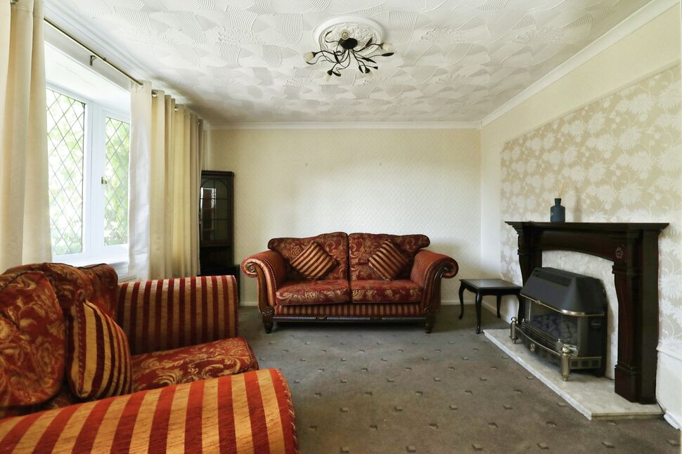 3 bedroom Semi Detached House for sale, Manor Road, Dinnington, S25 £145,000