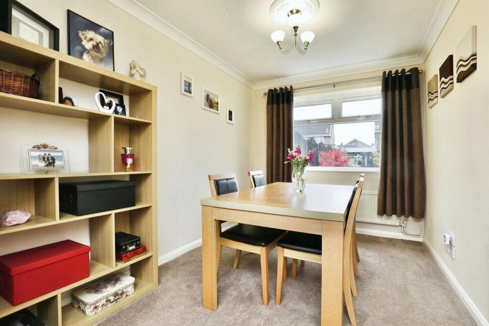 3 bedroom Semi Detached House for sale, Wentworth Way, Dinnington, S25