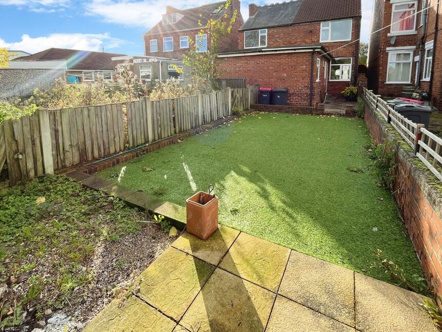 2 bedroom Semi Detached House for sale, Rotherham Road, Dinnington, S25