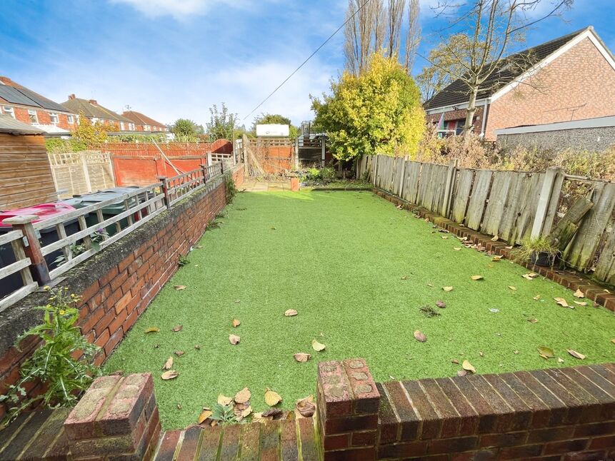 2 bedroom Semi Detached House for sale, Rotherham Road, Dinnington, S25