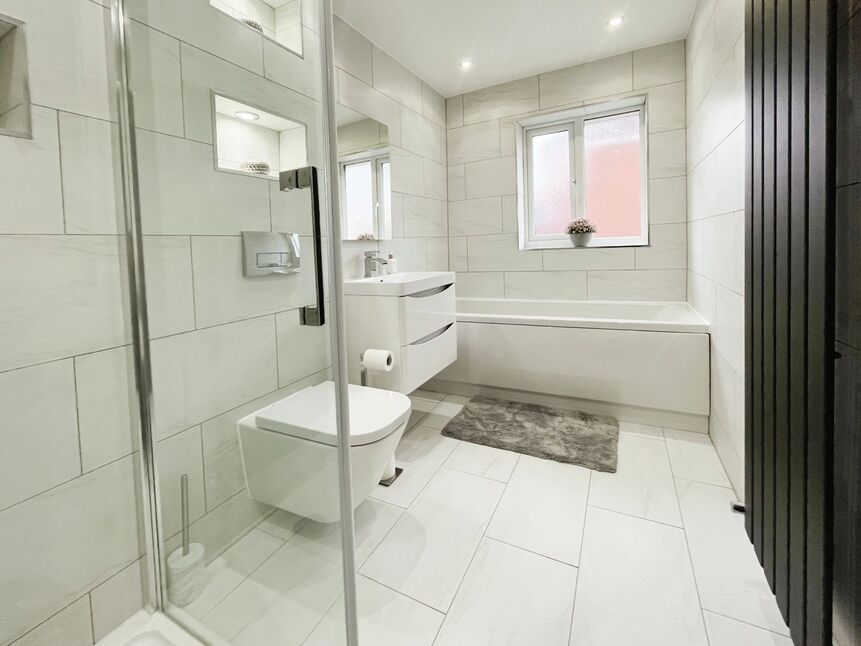 3 bedroom Detached House for sale, Haigh Moor Way, Swallownest, S26 £320,000