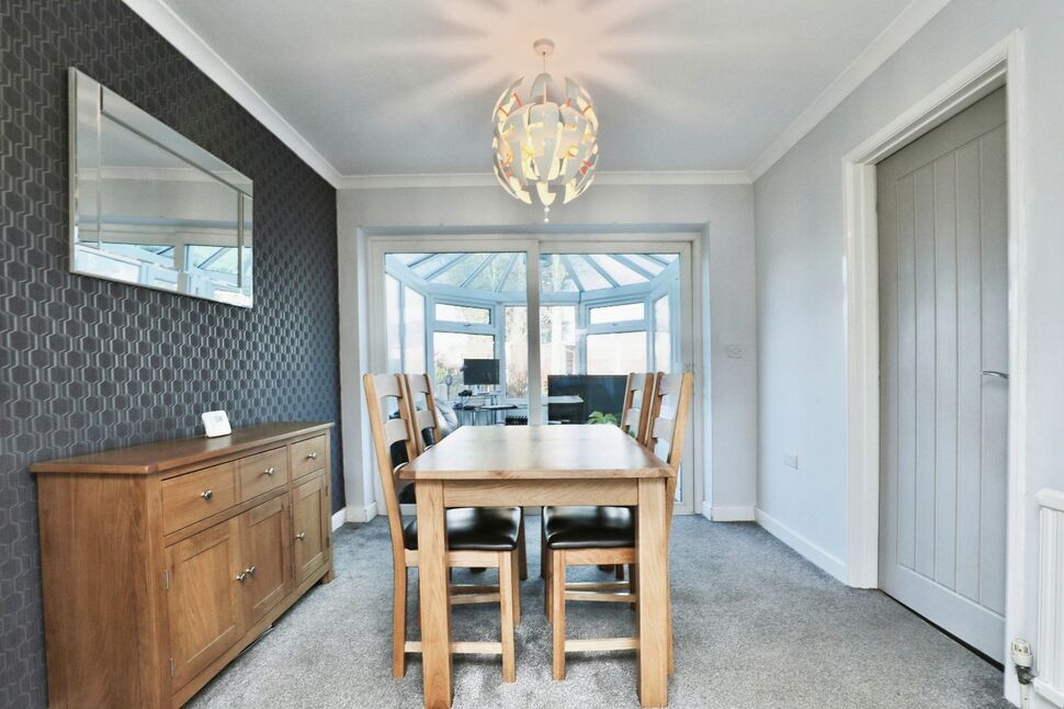 3 bedroom Semi Detached House for sale, Falcon Way, Dinnington, S25 £