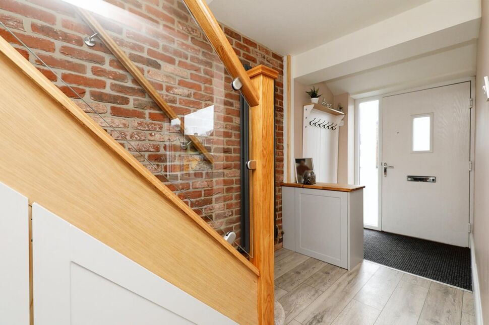 3 bedroom Semi Detached House for sale, Devonshire Drive, North Anston