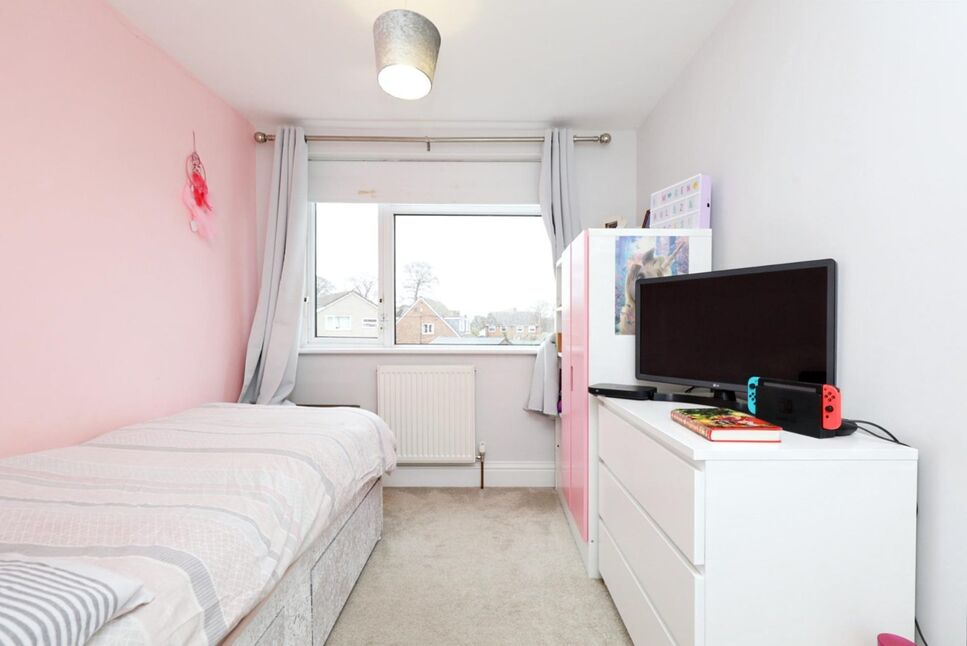 3 bedroom Semi Detached House for sale, Devonshire Drive, North Anston