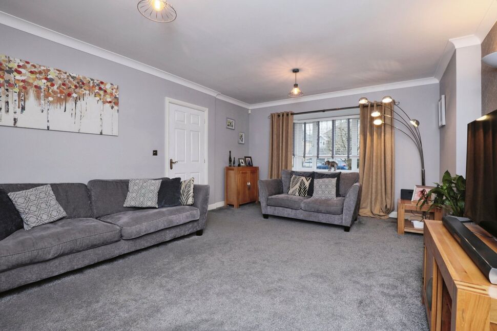 4 bedroom Detached House for sale, Harley Close, Worksop, S80 £350,000