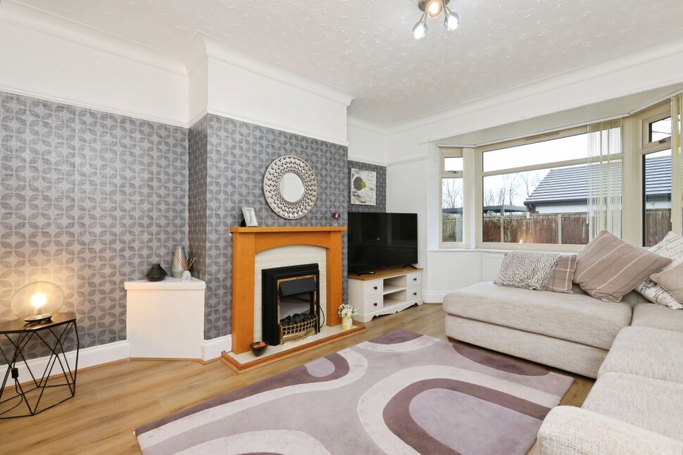 Living Room / Dining Room