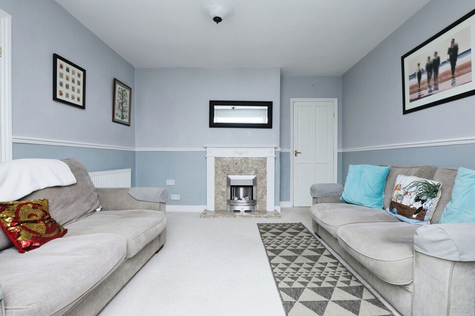 3 bedroom Semi Detached House for sale, Lidgett Lane, Dinnington, S25