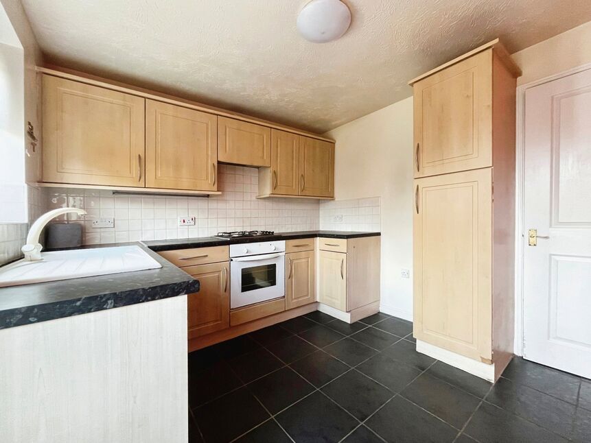 2 bedroom Semi Detached House for sale, Baker Street, Dinnington, S25