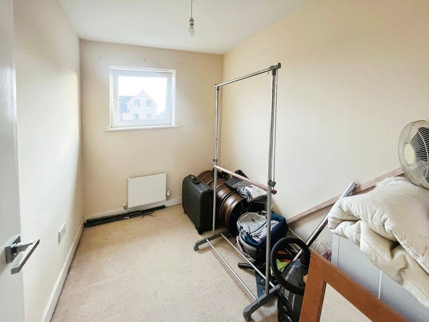 5 bedroom Mid Terrace House for sale, Ascot Drive, Laughton Common, S25