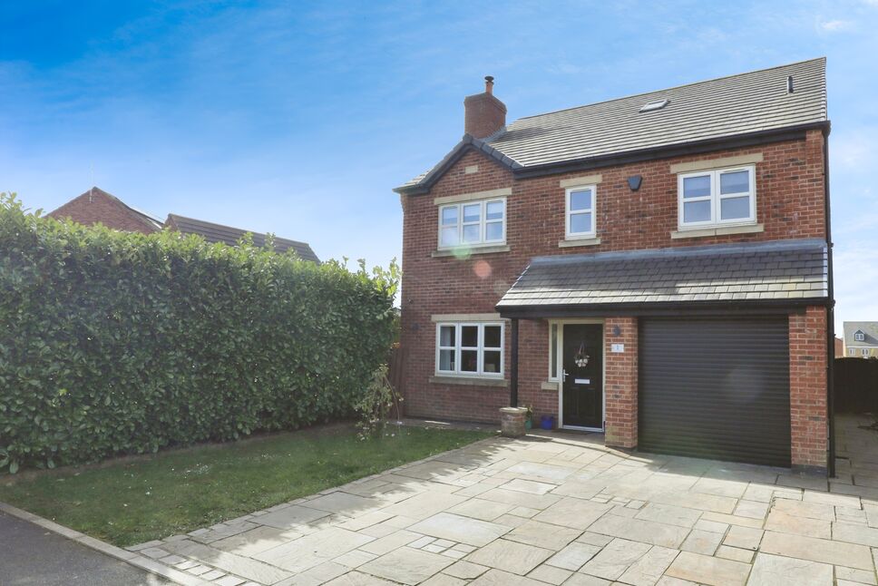 4 bedroom Detached House for sale