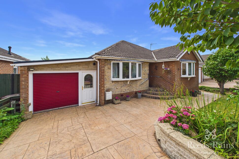 Main image of 3 bedroom Detached Bungalow for sale, Osborne Drive, Todwick, South Yorkshire, S26