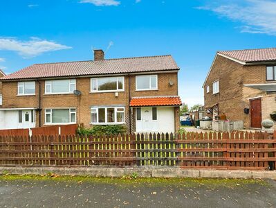 Shakespeare Drive, 3 bedroom Semi Detached House to rent, &pound;850 pcm