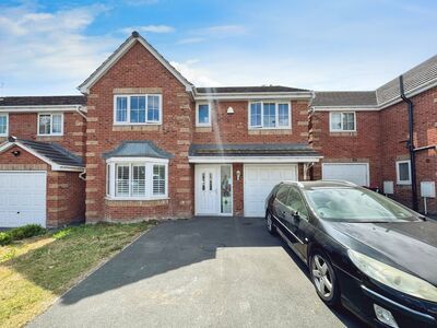 Stockwell Avenue, 4 bedroom Detached House for sale, £325,000