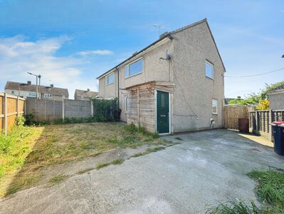 2 bedroom Semi Detached House to rent