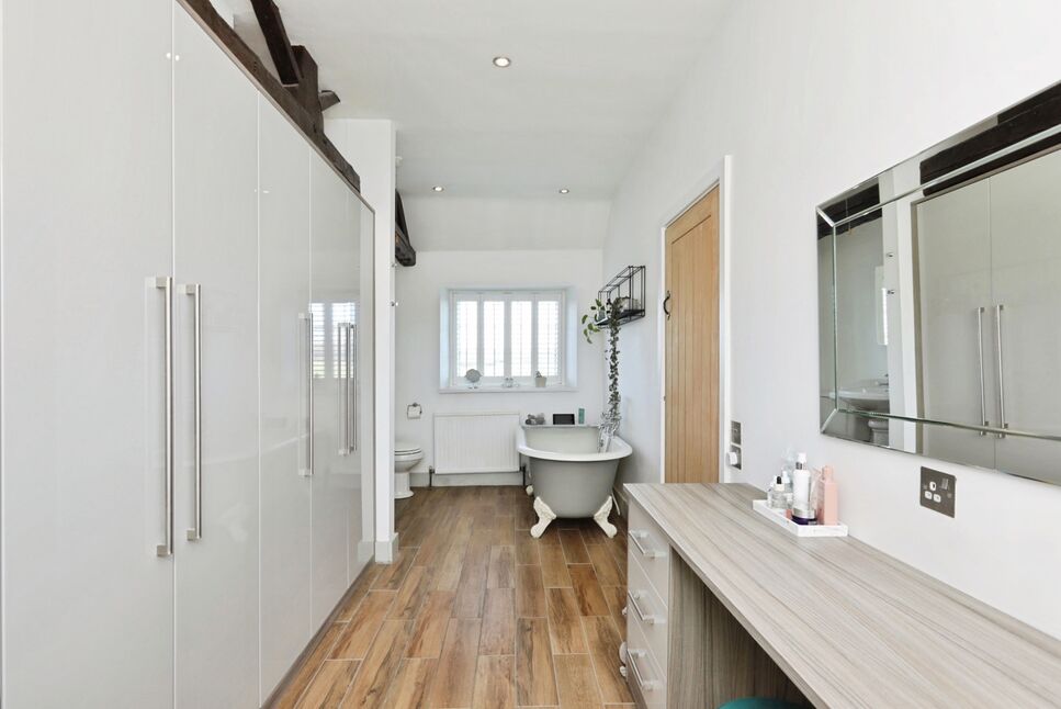 En-Suite / Dressing Room