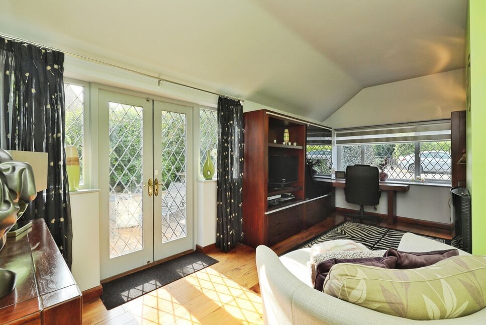 Office / Bedroom 4