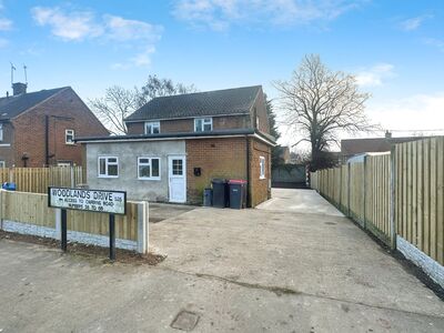 Woodland Drive, 7 bedroom Detached House for sale, £260,000