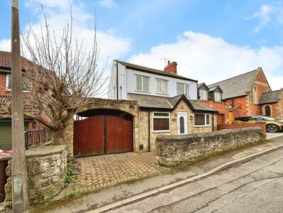 2 bedroom Detached House for sale