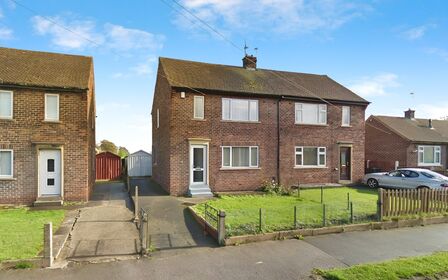 Queen Street, 3 bedroom Semi Detached House to rent, £850 pcm