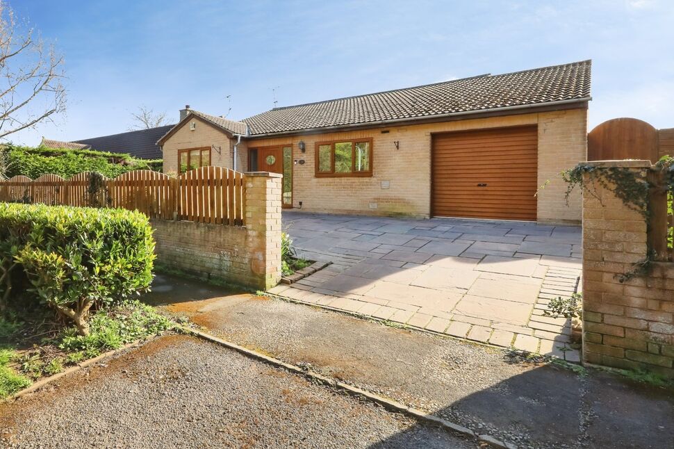 Main image of 4 bedroom Detached Bungalow for sale, Woodsetts Road, North Anston, South Yorkshire, S25