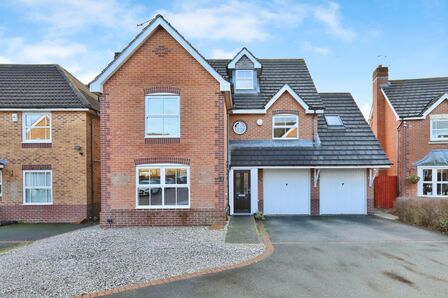 5 bedroom Detached House for sale