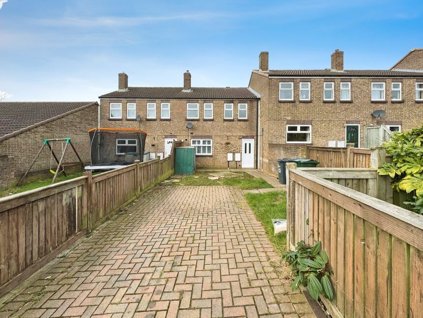 Main image of 3 bedroom Mid Terrace House to rent, Woodland Drive, North Anston, South Yorkshire, S25