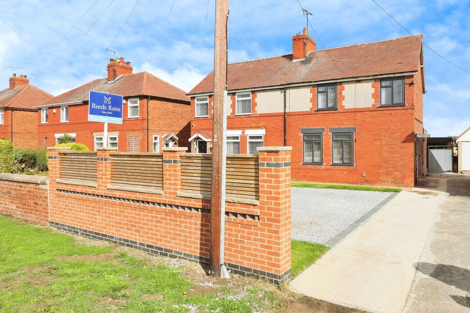 Main image of 3 bedroom Semi Detached House for sale, West View, Doncaster Road, Worksop, S81