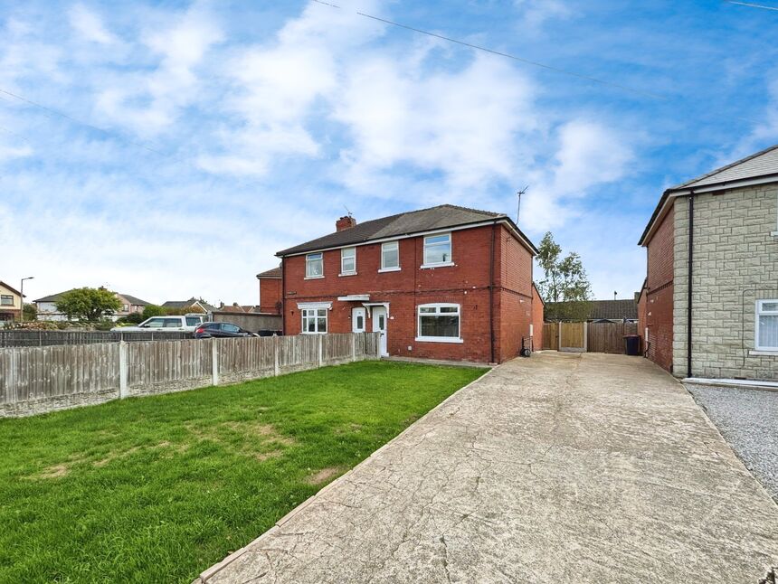 Main image of 3 bedroom Semi Detached House to rent, School Road, Thurcroft, South Yorkshire, S66
