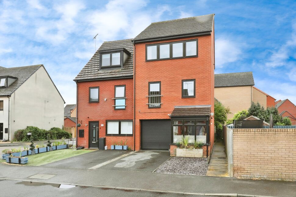 Main image of 5 bedroom Semi Detached House for sale, Ascot Drive, Laughton Common, Rotherham, S25